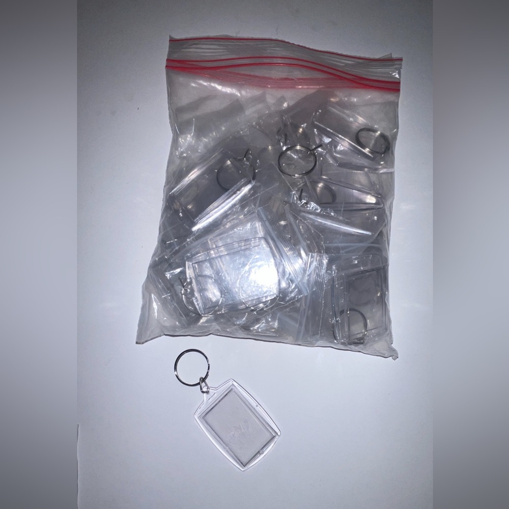 Keychain photo holders